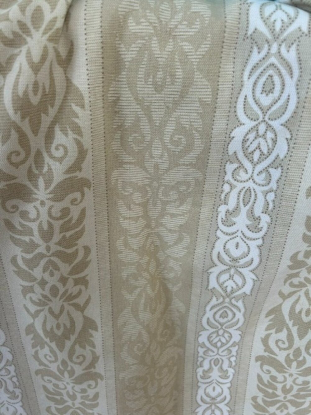 Ethan Allen King Duvet Cover, 2 pillow shams, 2 insert shams , 1 Euro sham